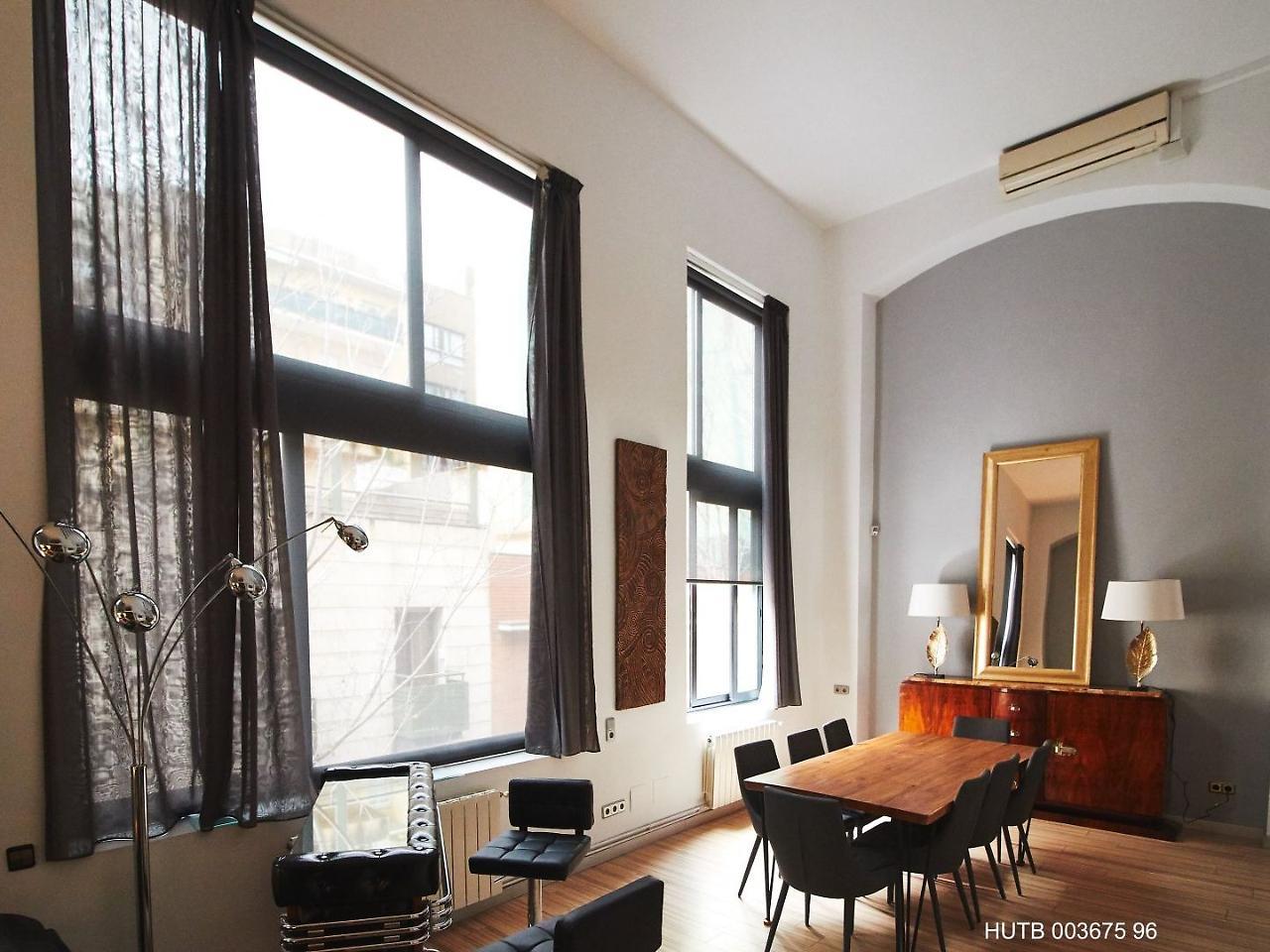 Alcam Alio Cine Apartment บาร์เซโลนา ภายนอก รูปภาพ