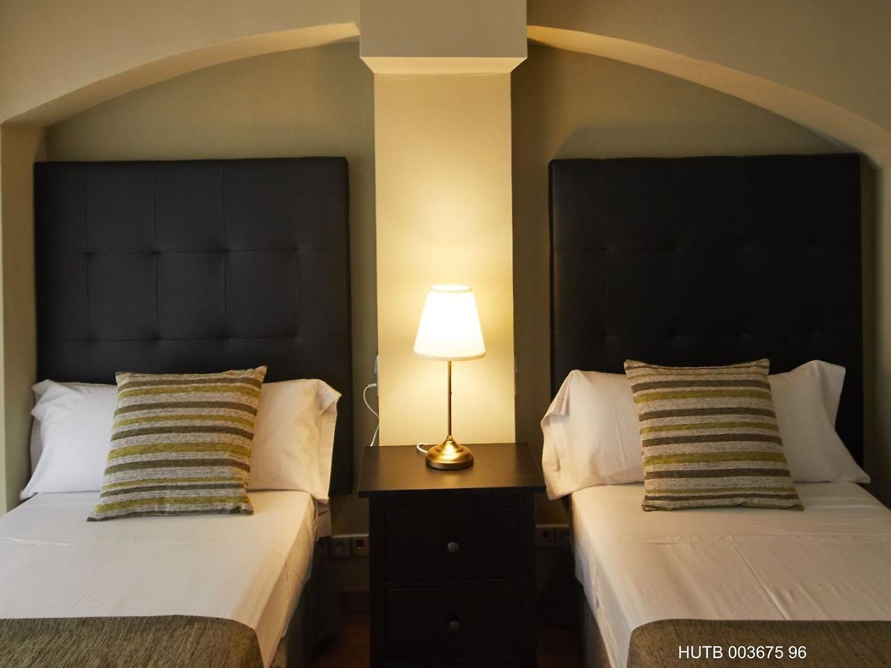 Alcam Alio Cine Apartment บาร์เซโลนา ภายนอก รูปภาพ